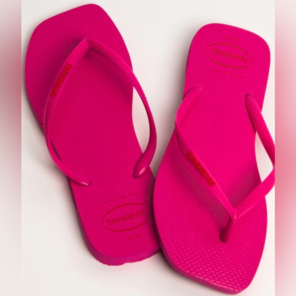 Havaianas Slim Bright Pink Flip Flop Womens Sandals NWT 9/10 US (39/40 EU)